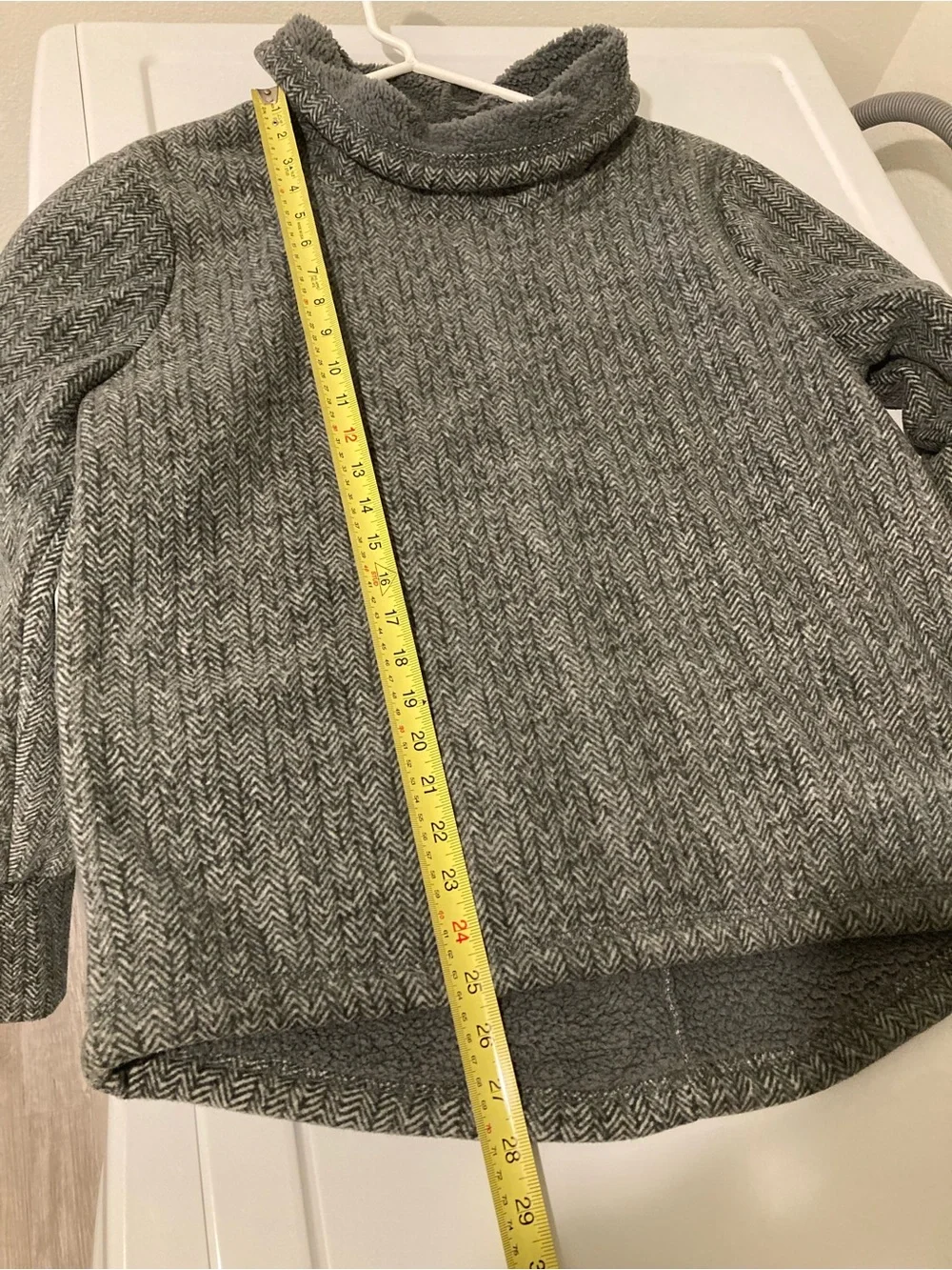 Avalanche Outdoor Supply Company - Herringbone Gray Cowl Neck pullover - Size L